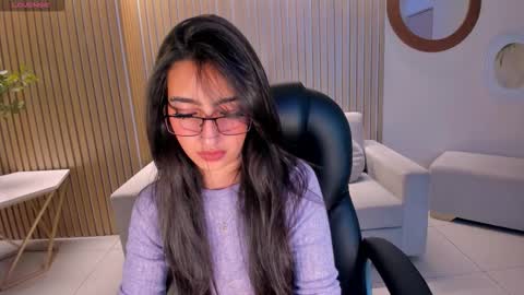 Larisa Smirnov online show from 10.24.25