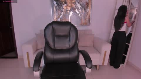 Larisa Smirnov online show from 02.03.26