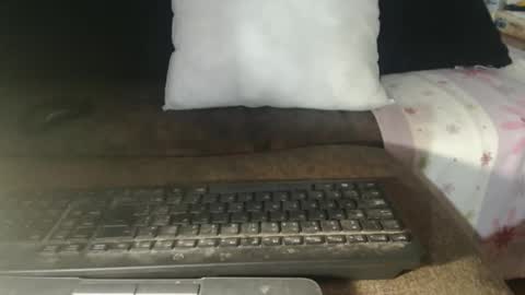 Lariss online show from 04.19.26