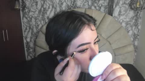 Snapshot of larissa01_ chatting on 09.16.25 Lari online show from 09.16.25