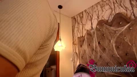 Snapshot of larissa01_ chatting on 11.03.25 Lari online show from 11.03.25