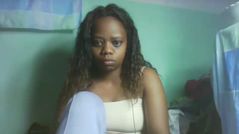 larissa645771 online show from 10.31.25