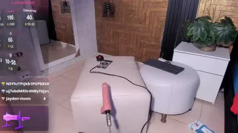       online show from 05.25.26
