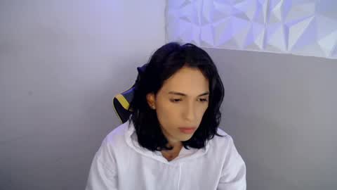 larry online show from 04.18.26