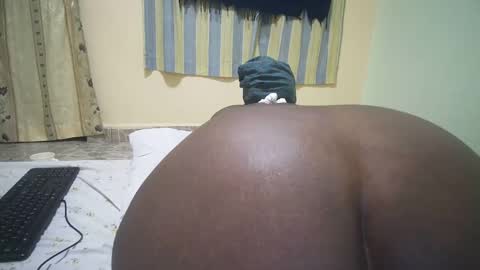 Snapshot of lasisi_ chatting on 01.25.25 Lasisi online show from 01.25.25