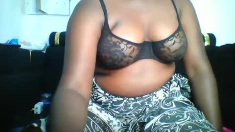 Snapshot of lasisi_ chatting on 02.02.25 Lasisi online show from 02.02.25