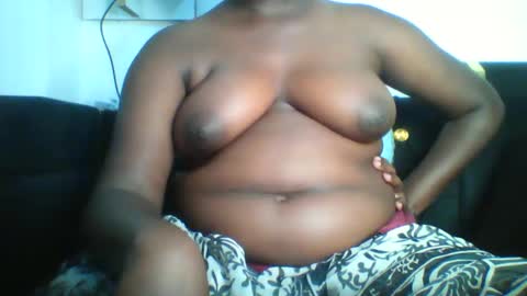 Snapshot of lasisi_ chatting on 02.05.25 Lasisi online show from 02.05.25