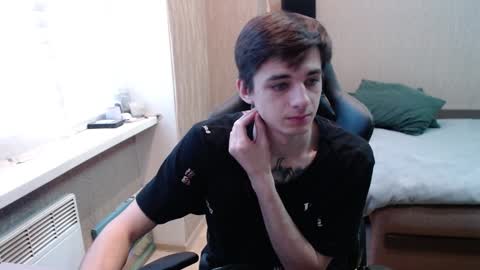 Snapshot of last_kenny chatting on 12.30.24 Kenny online show from 12.30.24