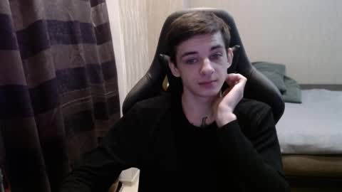 Snapshot of last_kenny chatting on 10.13.25 Kenny online show from 10.13.25