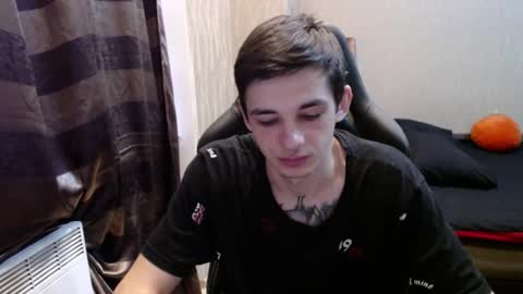 Snapshot of last_kenny chatting on 10.28.25 Kenny online show from 10.28.25