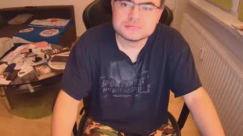 latexboy893 online show from 09.14.25