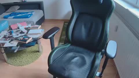 latexboy893 online show from 11.19.25