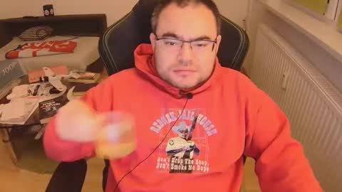 latexboy893 online show from 11.29.25