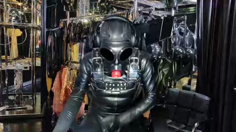 Snapshot of latexlover202 chatting on 02.07.25 latexlover202 online show from 02.07.25