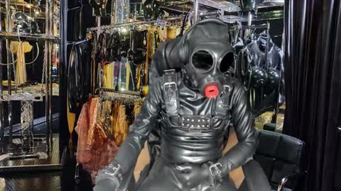 Snapshot of latexlover202 chatting on 02.07.26 latexlover202 online show from 02.07.26