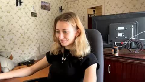 Amelia online show from 03.04.26