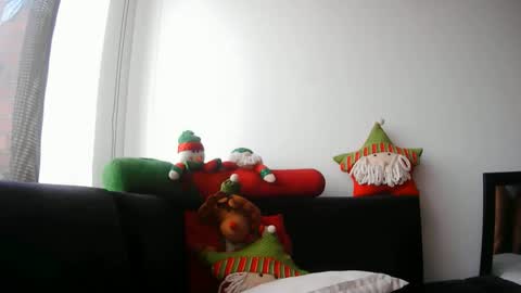 latiinvenushot online show from 12.17.25