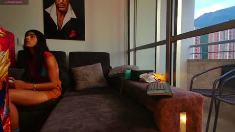 Snapshot of latin_couple77 chatting on 01.08.25 Sara y Andy online show from 01.08.25