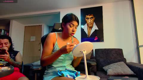 Snapshot of latin_couple77 chatting on 02.25.25 Sara y Andy online show from 02.25.25