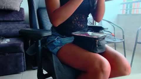 Snapshot of latin_couple77 chatting on 05.30.26 Sara y Andy online show from 05.30.26