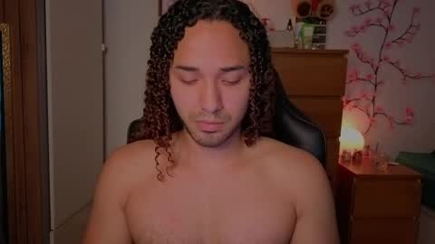 Snapshot of latin_luxury_i chatting on 04.27.26 Free OF online show from 04.27.26