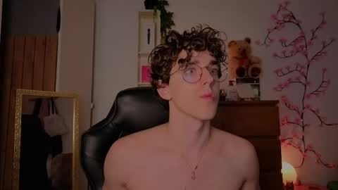 Snapshot of latin_luxury_i chatting on 06.04.26 Free OF online show from 06.04.26