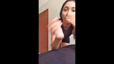 Snapshot of latina629929 chatting on 03.15.26 latina629929 online show from 03.15.26