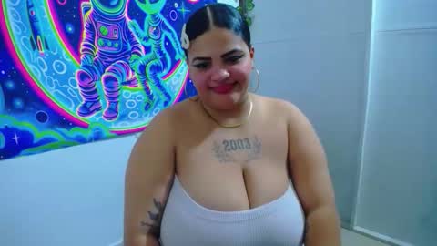 latina_bigboos12 online show from 12.17.25