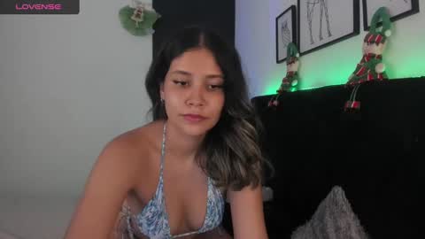 Snapshot of latina_col chatting on 12.07.24 Hanna online show from 12.07.24