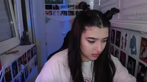 miiiiiiaaaa online show from 02.09.25