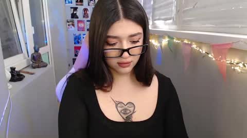 miiiiiiaaaa online show from 03.06.25