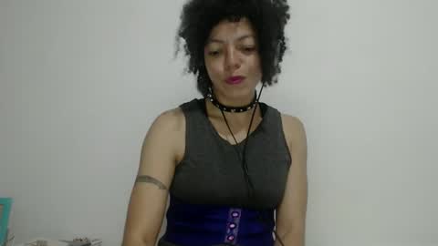 Latinacoka online show from 01.17.25