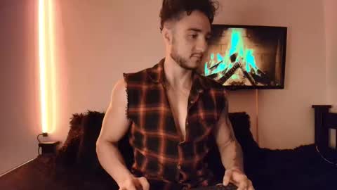 Snapshot of latinboyvip_ chatting on 04.29.26 LatinBoyVIP Colombian online show from 04.29.26