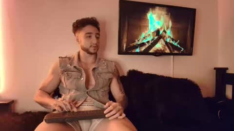 Snapshot of latinboyvip_ chatting on 05.02.26 LatinBoyVIP Colombian online show from 05.02.26