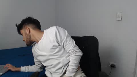 camilo online show from 02.04.25