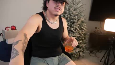 Snapshot of latineat chatting on 11.24.25 beltran online show from 11.24.25