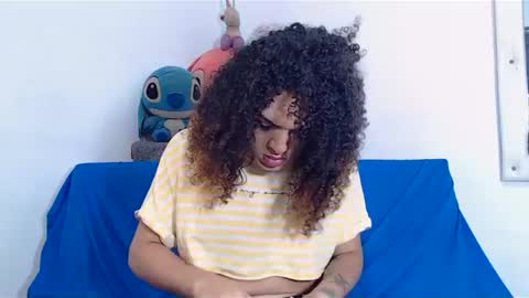 Snapshot of latingirl_curly_hot chatting on 12.06.24 Alinson online show from 12.06.24