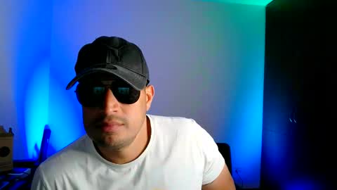 Snapshot of latingogo chatting on 02.22.26 Latingogo online show from 02.22.26