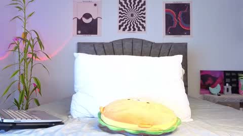 Logan online show from 12.05.25