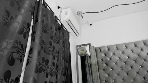 Zeus online show from 12.23.24