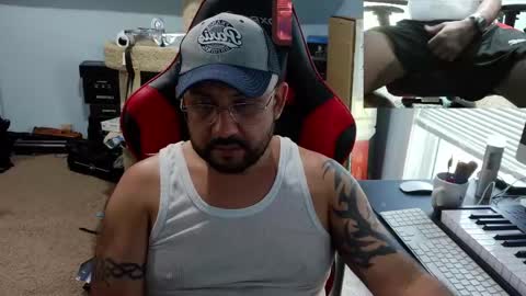 LatinLover83 online show from 04.10.26