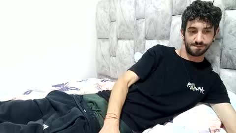 Snapshot of latinlustandfrenchkiss chatting on 12.05.25 latinlustandfrenchkiss online show from 12.05.25