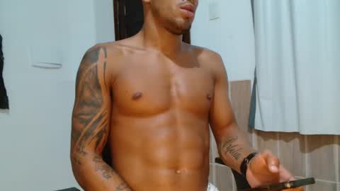 latinmarian online show from 04.17.26