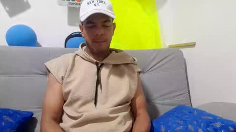 latinmartin254 online show from 10.12.25