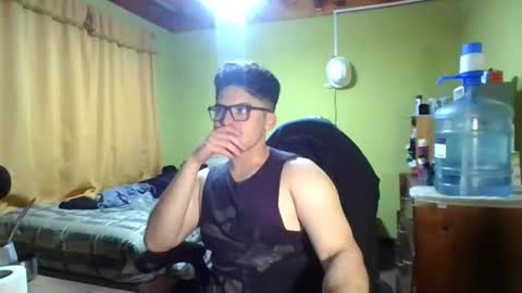 Snapshot of latinn_babe chatting on 06.26.26 latinn_babe online show from 06.26.26