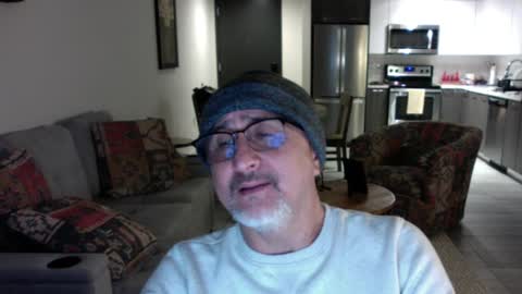 QS - INDEPENDENT MODEL online show from 12.15.24