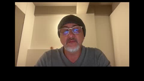 QS - INDEPENDENT MODEL online show from 09.11.25