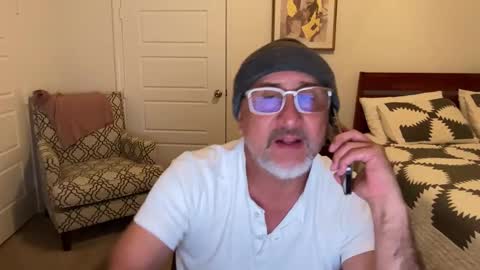 QS - INDEPENDENT MODEL online show from 10.07.25