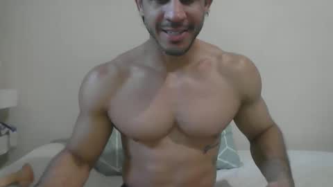 latino_rodri online show from 04.30.26