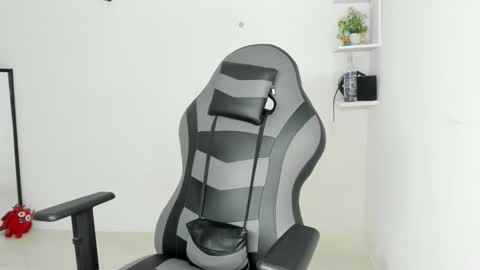 latinoalpha73 online show from 02.13.26